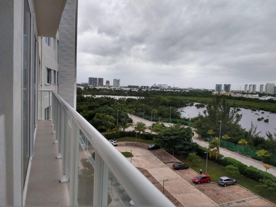 Hermoso Condo De 2 Habitaciones Frente Al Caribe Cancún Kültér fotó