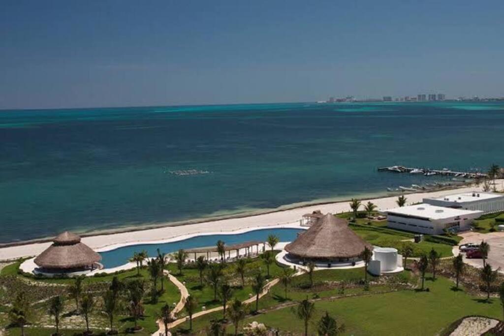 Hermoso Condo De 2 Habitaciones Frente Al Caribe Cancún Kültér fotó