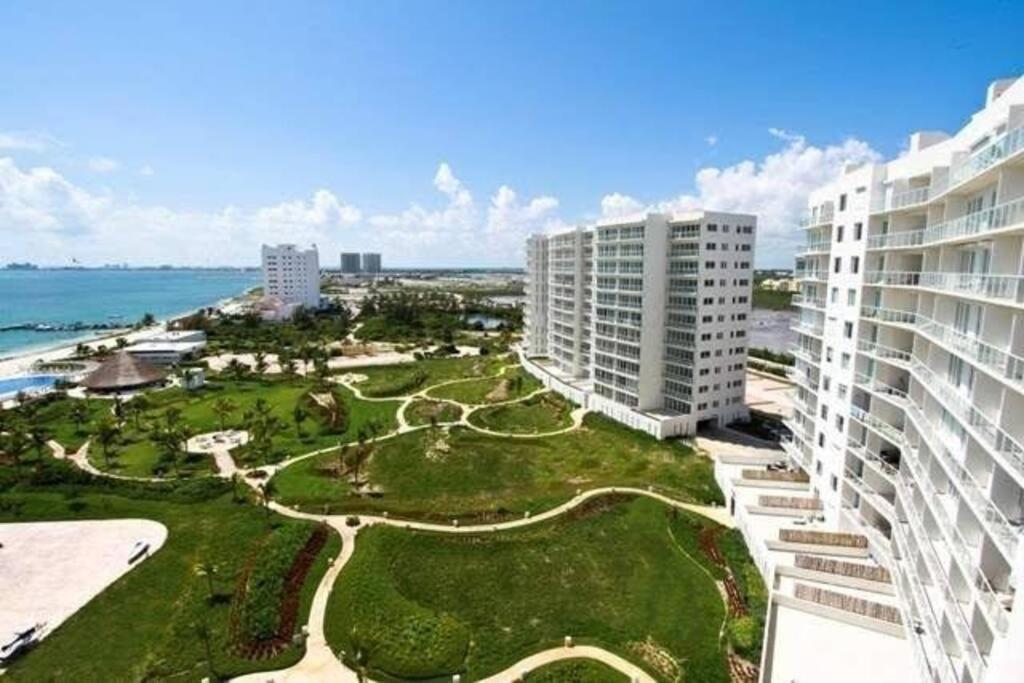 Hermoso Condo De 2 Habitaciones Frente Al Caribe Cancún Kültér fotó